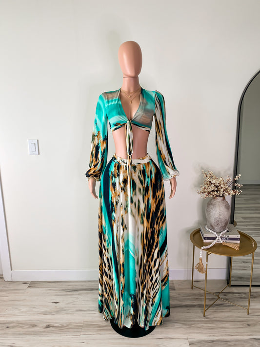 Savage Siren – Tie-Front Crop Top & Flowy Maxi Skirt Set