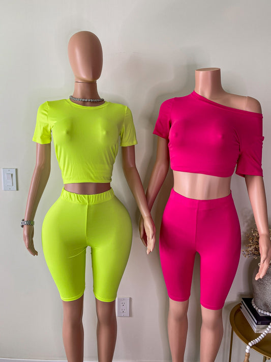 Vivid Motion – Neon Tee & Biker Shorts Set