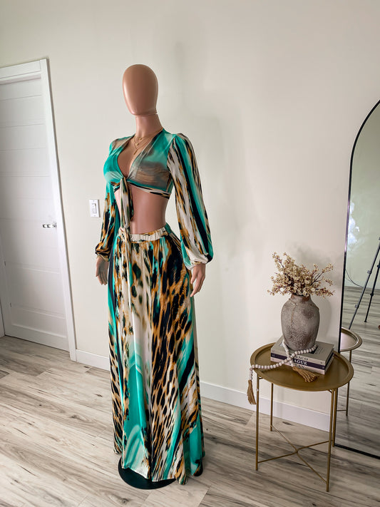 Savage Siren – Tie-Front Crop Top & Flowy Maxi Skirt Set