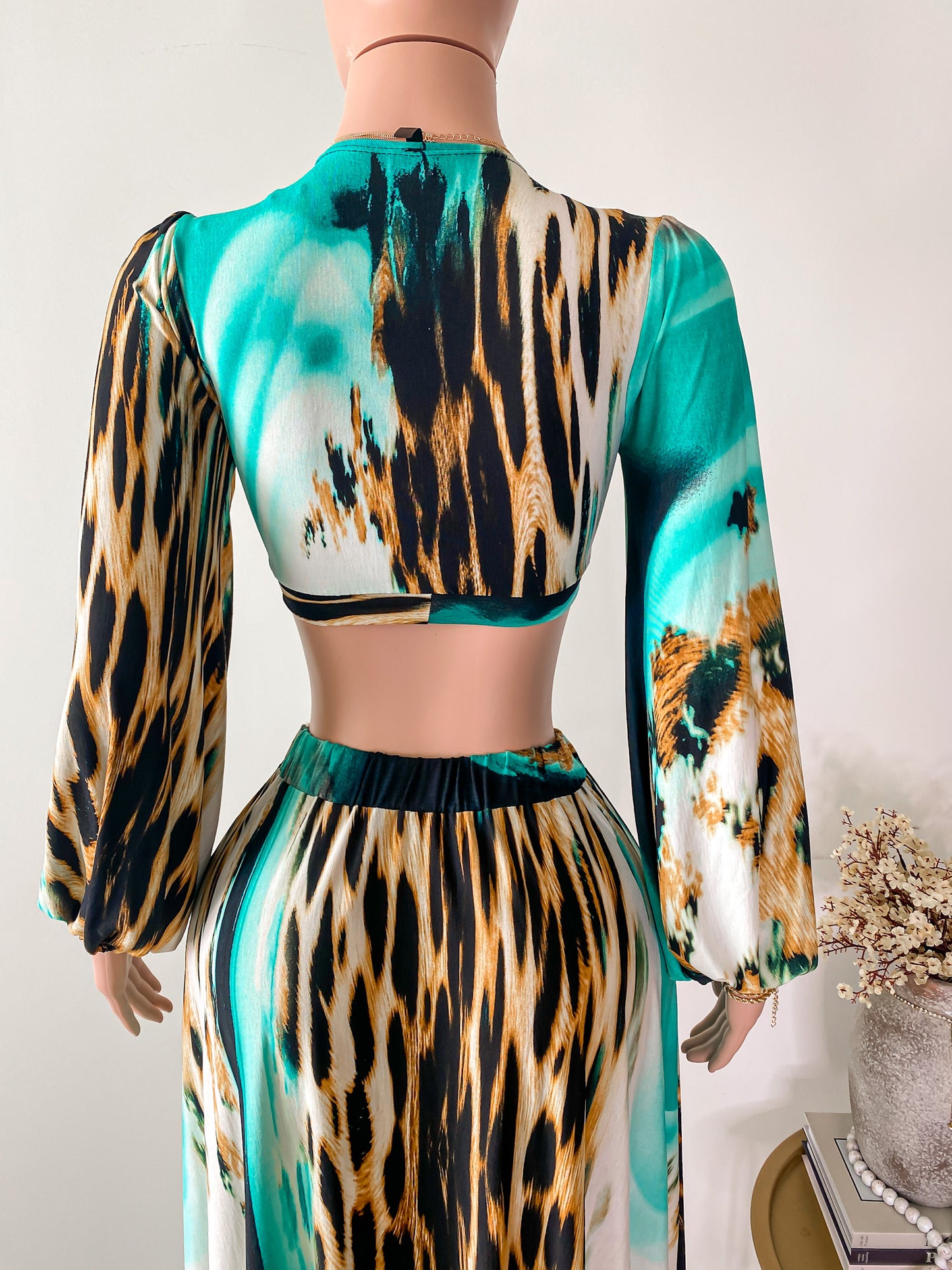 Savage Siren – Tie-Front Crop Top & Flowy Maxi Skirt Set